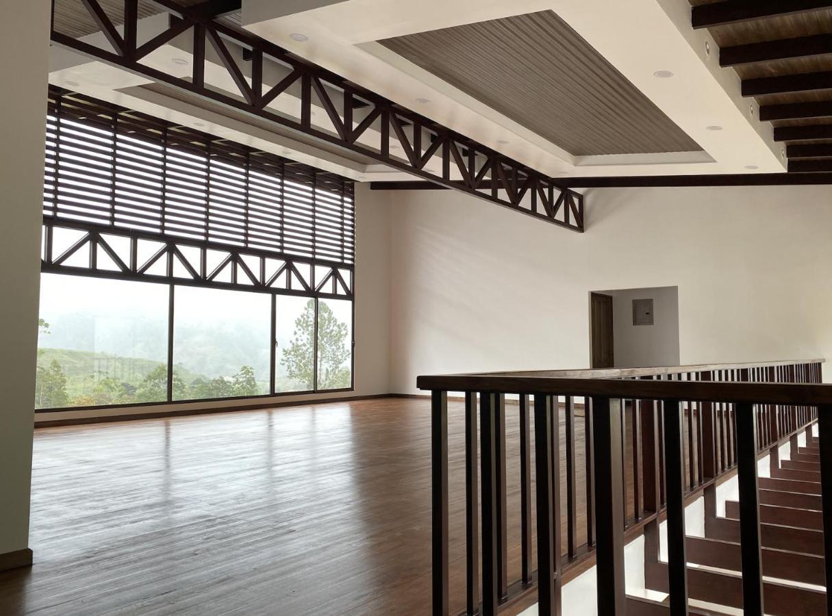 Arte De Plumas Birding Lodge Cartago Extérieur photo