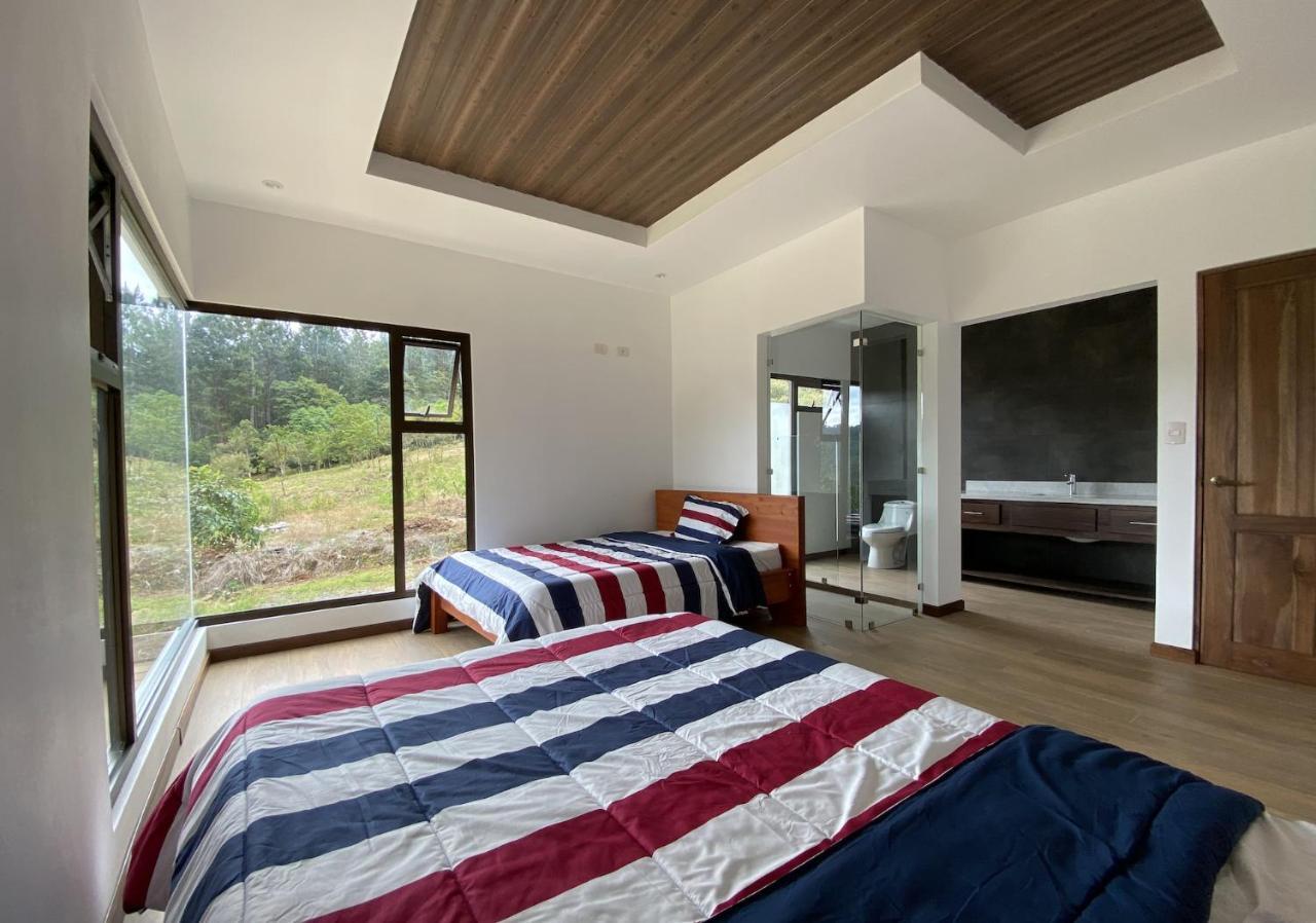 Arte De Plumas Birding Lodge Cartago Extérieur photo